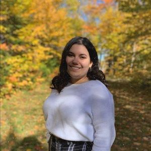 Meet your Posher, Alexandra